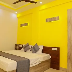 Hotel Karapuzha Residency, Meenangadi